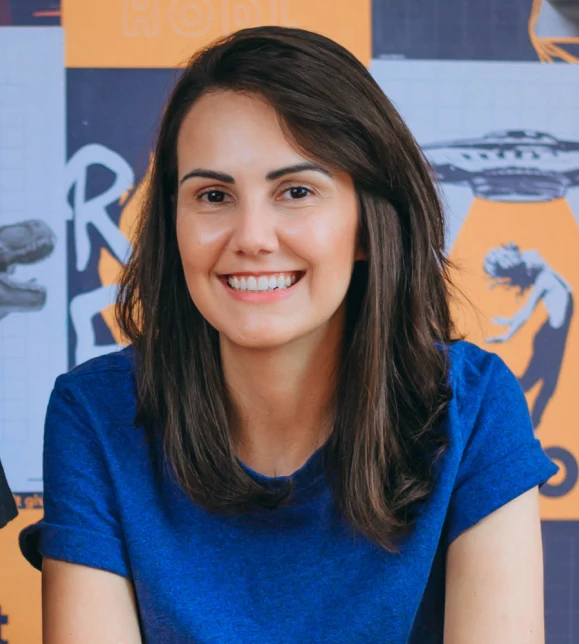Carol Souza